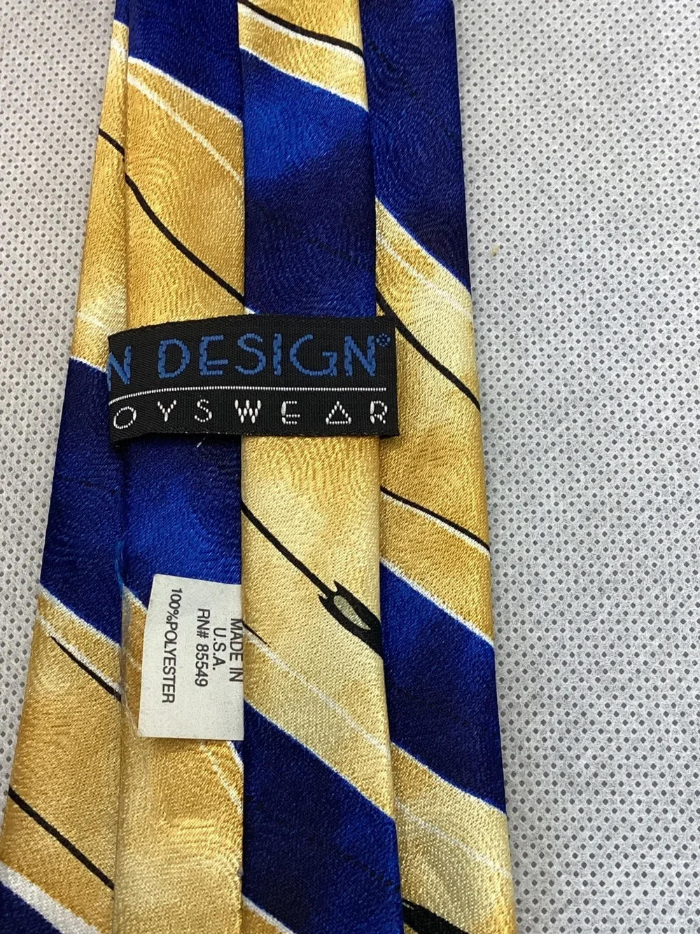 In Design bold diagonal